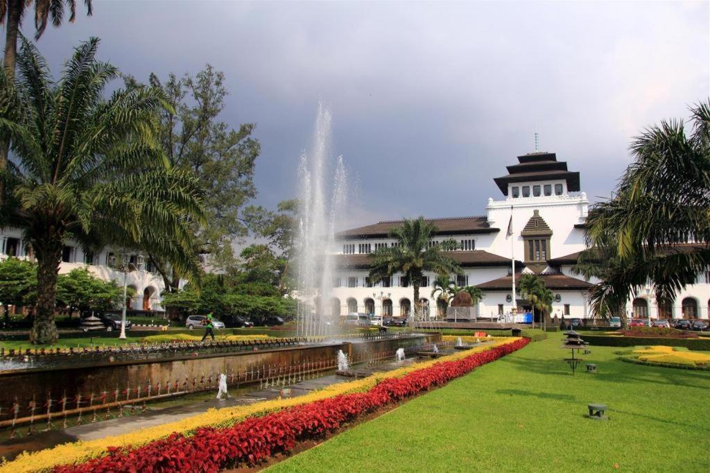 Hotel Oyo 93239 Arimbi 2 Bandung Zewnętrze zdjęcie